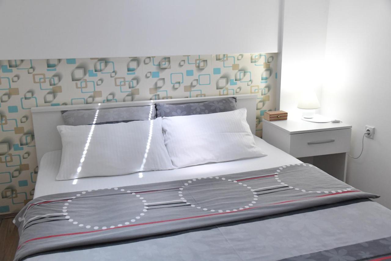 Apartamento Stan Na Dan Ni Exterior foto