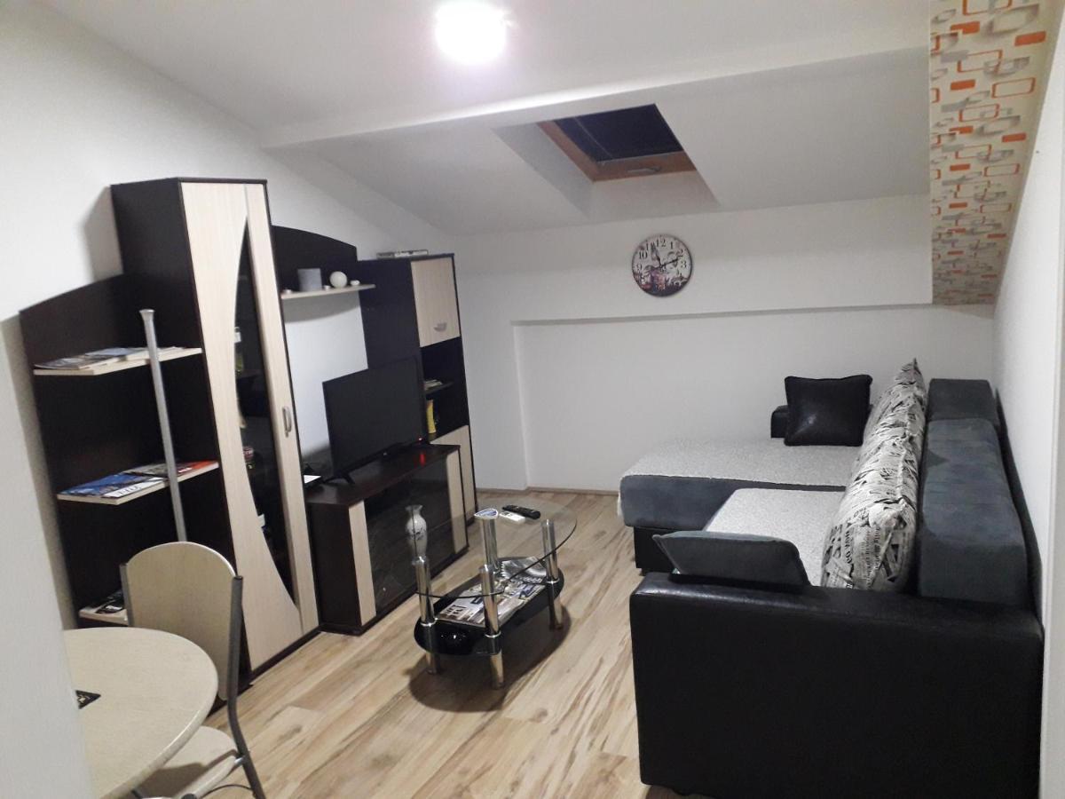 Apartamento Stan Na Dan Ni Exterior foto