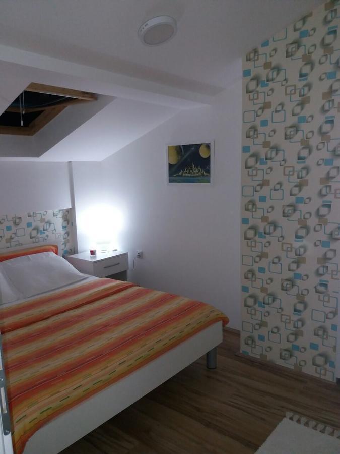 Apartamento Stan Na Dan Ni Exterior foto